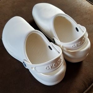 SCRUB SET & CROCS Like NEW. Smoke free home.